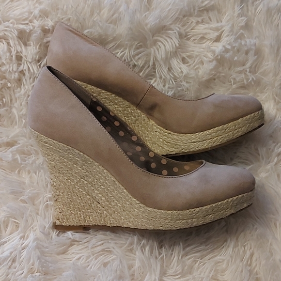 Fergalicious Wedges - Picture 2 of 3